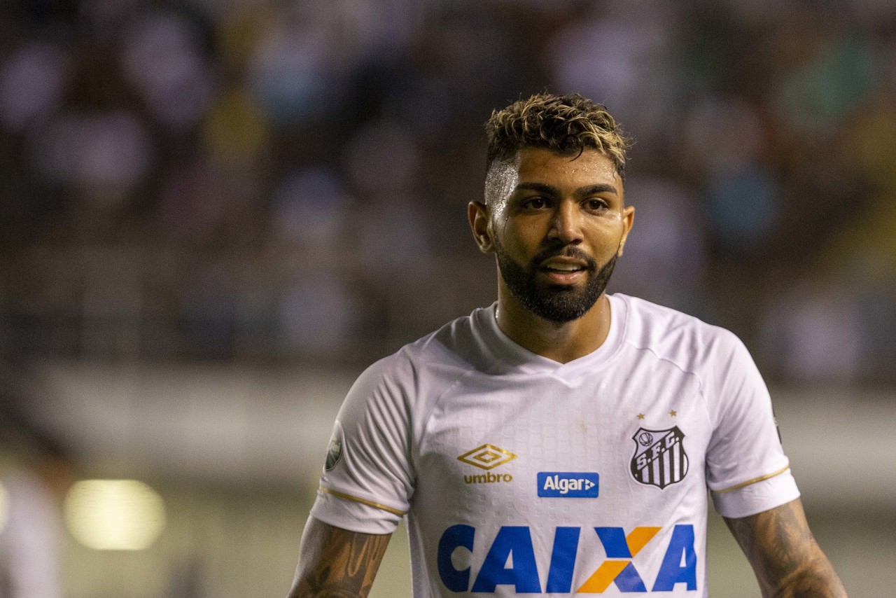 扎心！16岁道曼出战43分钟打进英超首球，西蒙斯1542分钟也仅1球