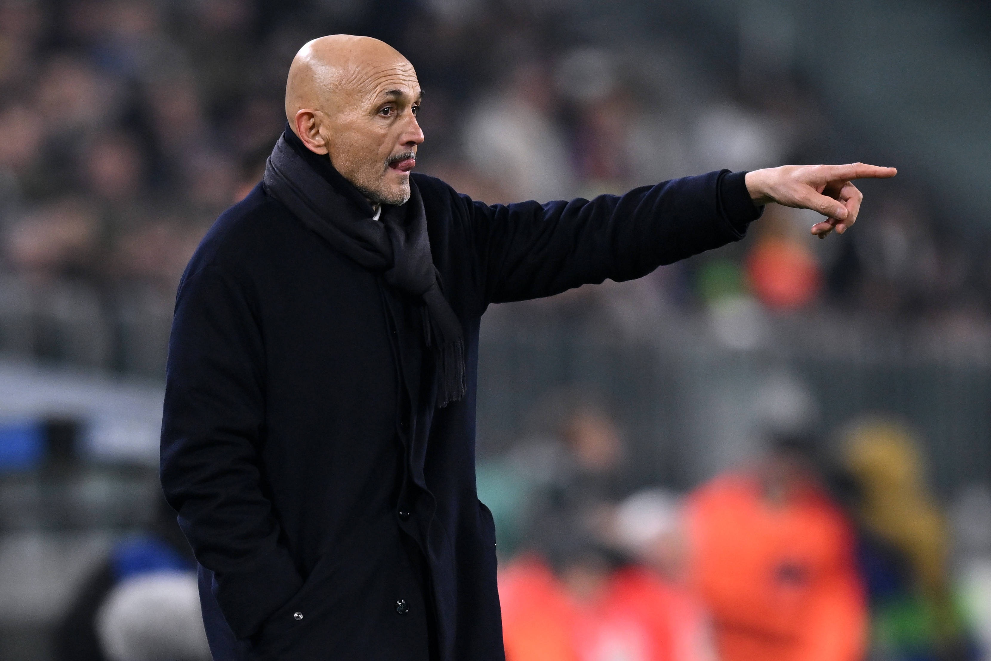 略有进步！亨德森14中8得到25分5板3助1断1帽 5失误还是太多