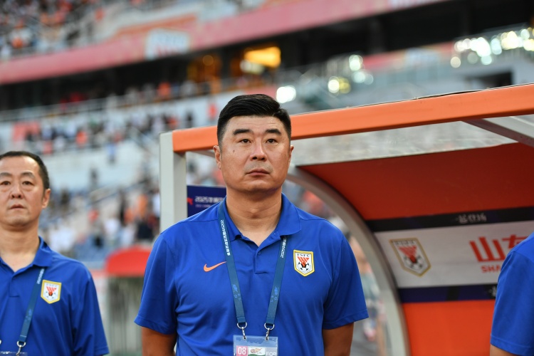 扎心！16岁道曼出战43分钟打进英超首球，西蒙斯1542分钟也仅1球